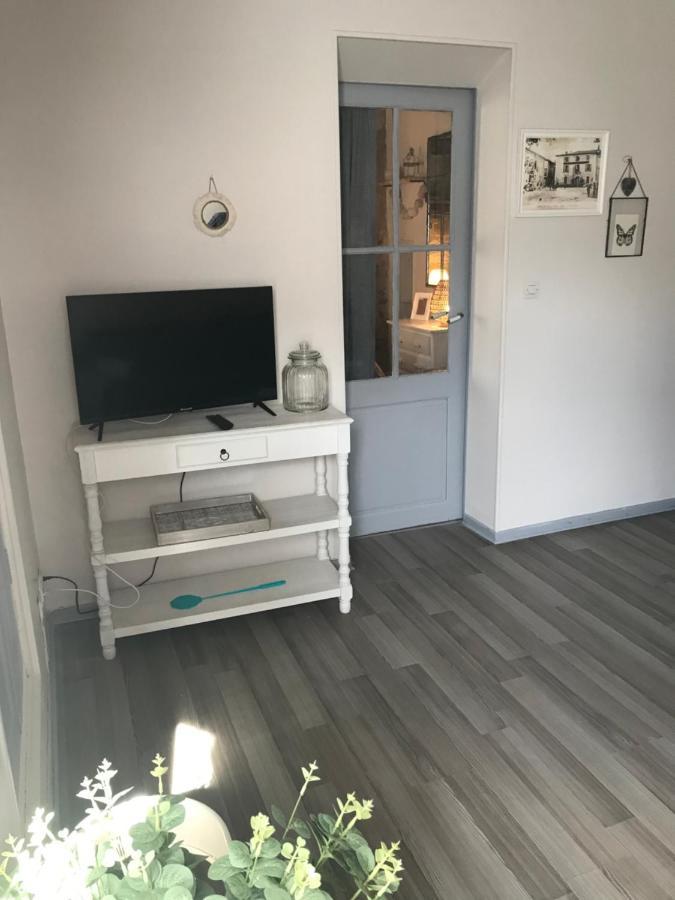 Au Coeur De Céreste Buitenkant foto